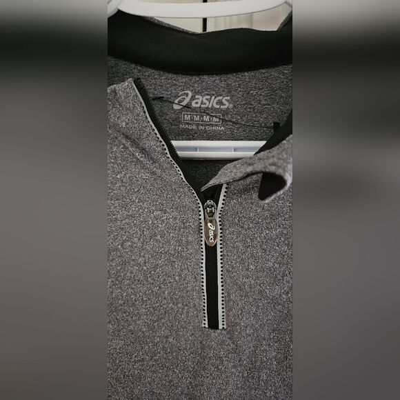 💝Asics quarter zip  pullover - Picture 2 of 2